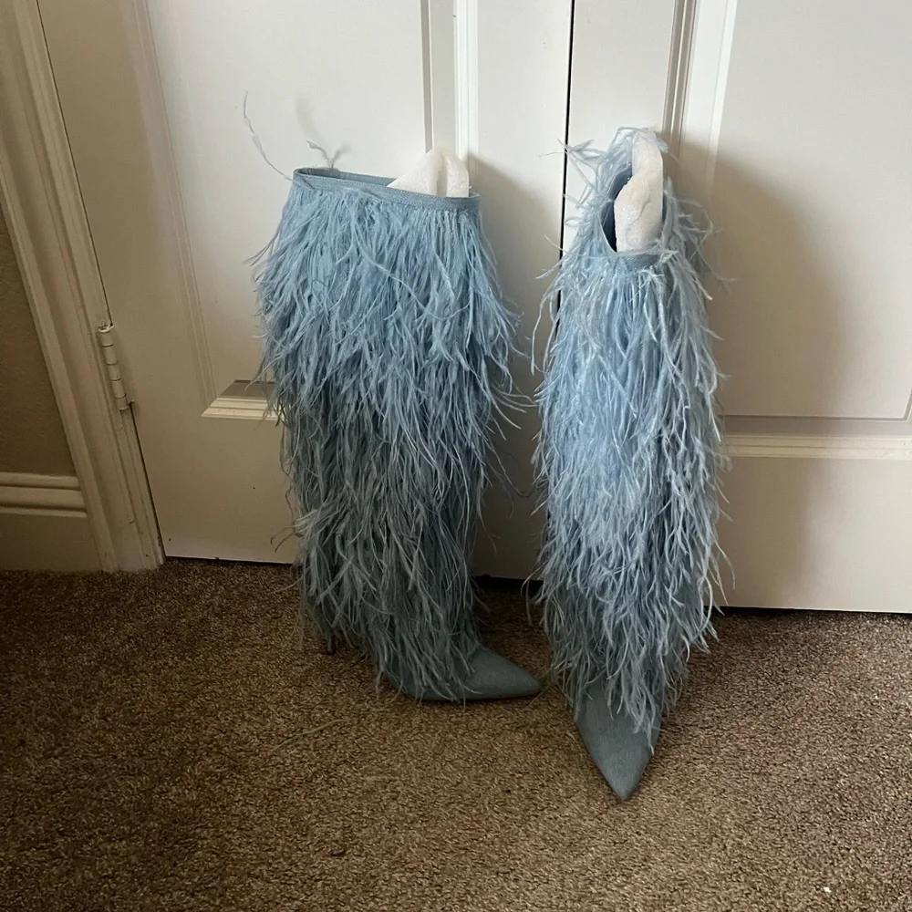 Steve Madden Light Blue Feathered Heeled Boots - Picture 1 of 5
